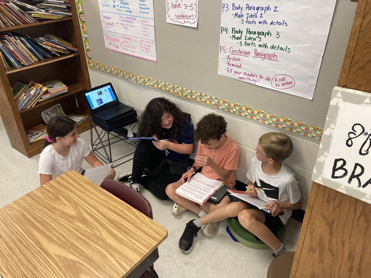 KathrynSmerker's tweet photo. Stop COLLABORATE and Listen! These SS are sharing ideas, planning and giving feedback.  Way to work together to investigate the answers to our RCD task questions! #informationalwriting @teachermoons https://t.co/4XEeia8KMd
