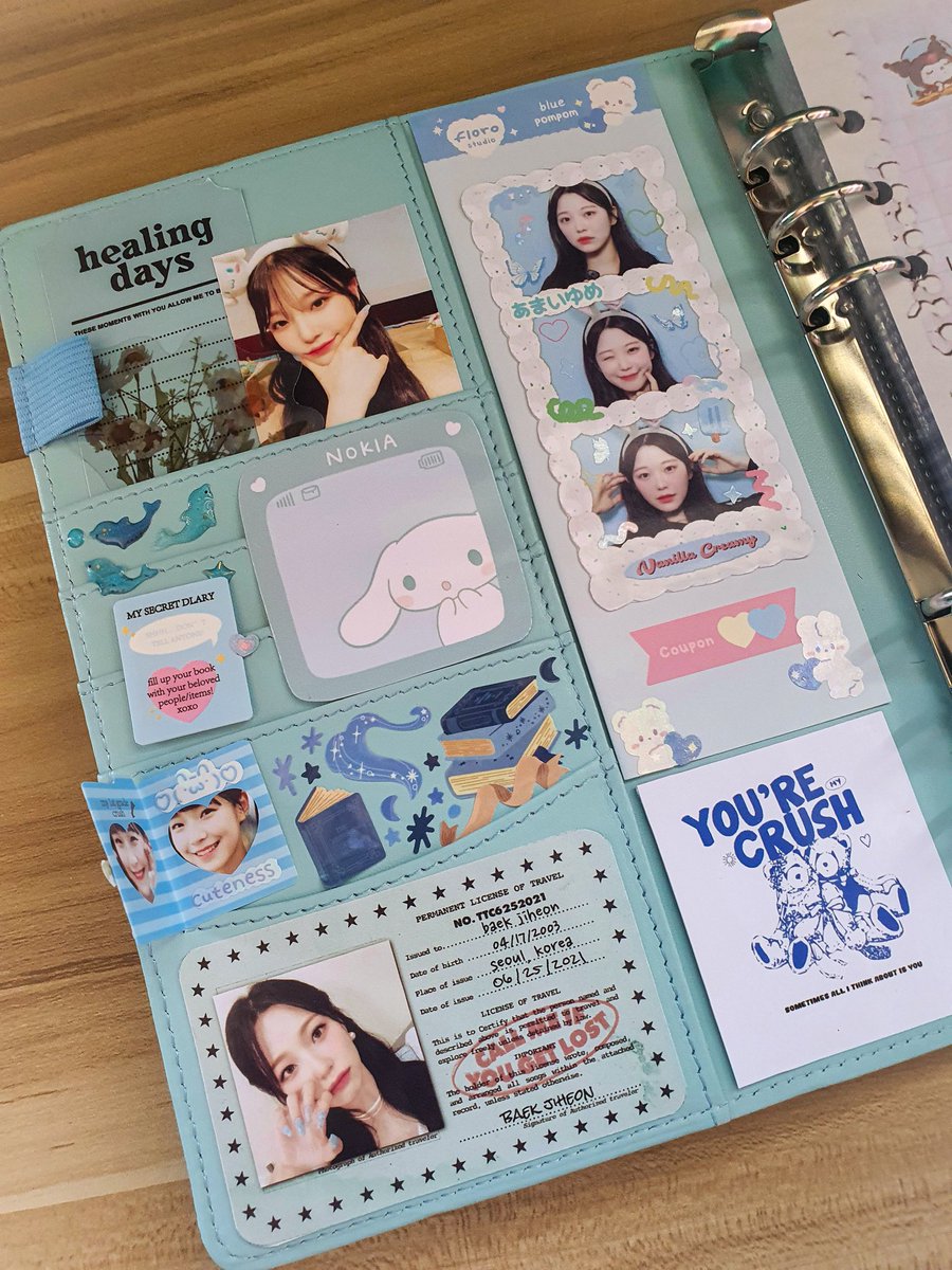 Heonkkul's tweet photo. My graduation gift for myself 🫶🏻 Thank you @eneokart for making this majestic binder for jiheon!  Sparks overload ✨️🐳🍯💙

#emproofs https://t.co/ptHC7PaQ27