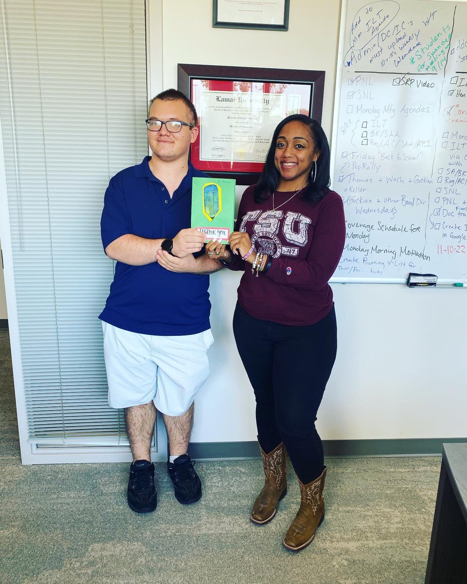 JessikaHearne's tweet photo. Don’t you just love ❤️ #CollegeShirtWednesdays? 🥰 #TSU #AllRoadsLeadToTexasSouthern @TexasSouthern 🐅 even though 1 of my scholars has @bayloruniversity in her future plans 🙂 #ILoveMyScholarsSoMuch #ISupportHerThough😊 #ISupportThem & Wherever they plan to go! #PrincipalHearne https://t.co/WZt3ixUhXY