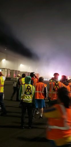 Shut_downAmazon's tweet image. ⚠️⚠️⚠️🚩🚩🚩Breaking News ‼️ ALB1 Albany,NY Amazon is currently on FIRE 🔥 this is the third building this week alone @amazonlabor will have updates shortly we’re currently gathering more information from our leads on the ground.