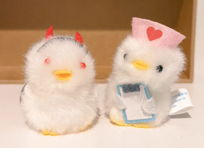 ぴより〜なさんでめちゃヒナチャンな子発見!前にナースなもゲットしてて、ナースヒナちゃんを描こうとしていたのを今思い出しました(ㆁωㆁ)カケルカナ… 