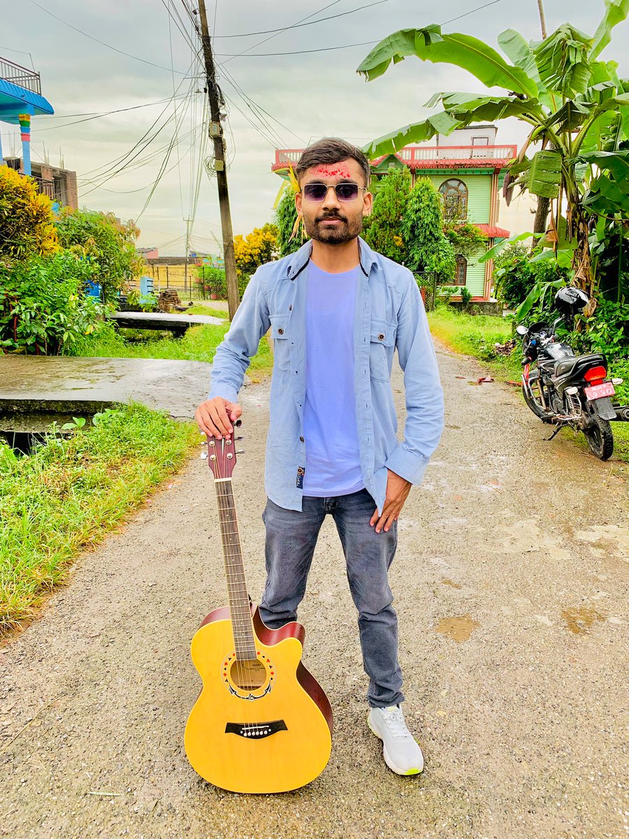 अनि भन्नुस दशै कस्तो भयो हजुरहरूको ?
#HappyDashain 😊❤️