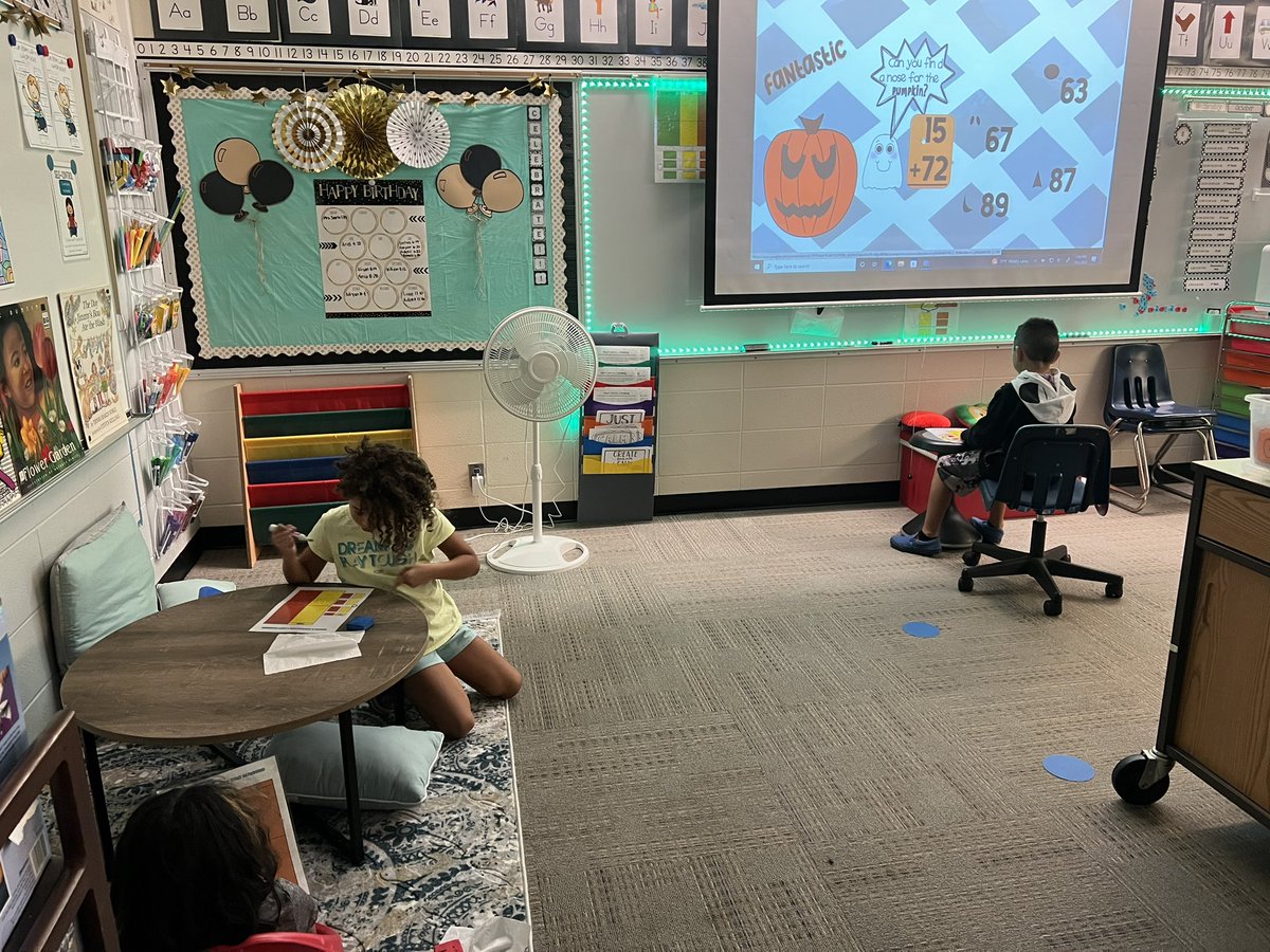NiccoleSearle's tweet photo. Getting into the spirit of fall with students working on 2.NBT.5 skills to make a jack-o-lantern. #growingandgrooving #mathstandards #resourceteacher @olatheschools @hawks_hc https://t.co/o8xwtvfO5C