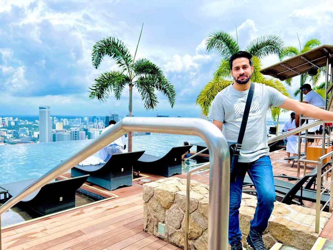taruunuppal's tweet photo. #infintypool #marinabaysands #Singapore #SingapureGP https://t.co/ULChsu59TS