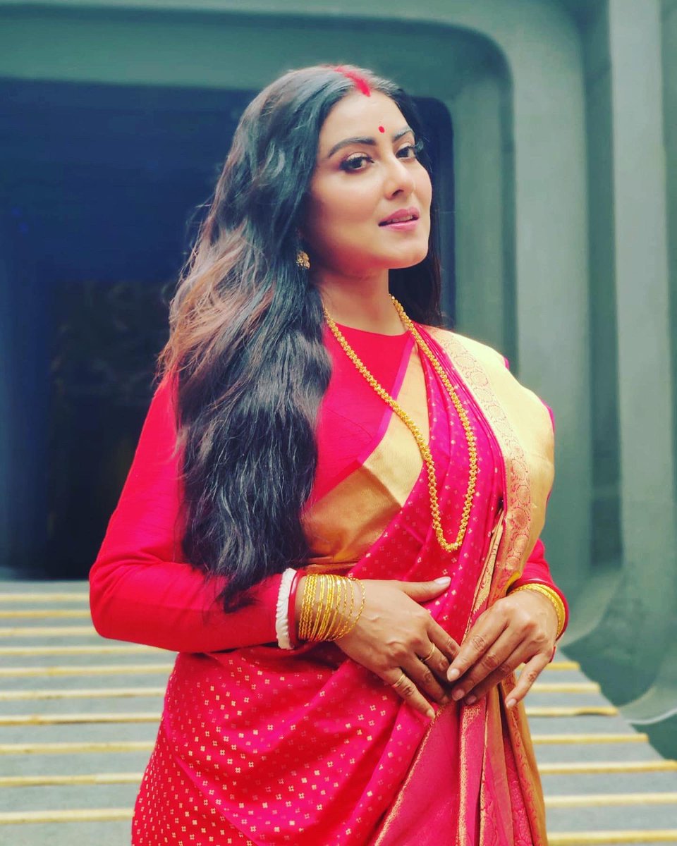 GargiBolchhi's tweet photo. “….এবার আমার উমা এলে, আর উমায় পাঠাবো না…”  শুভ বিজয়া🙏💕 https://t.co/mPp1NpQtC9
