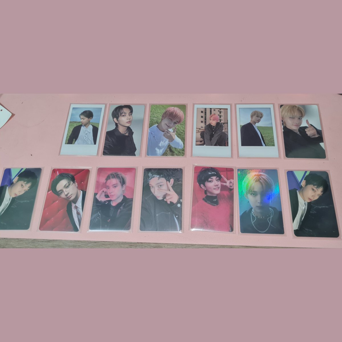 zeeeluvs's tweet photo. !! QS SALE !!

wts lfb ph enhypen pcs
- D:A album pcs -php 100
- D:A 2nd round wv pob -300
- D:A soundwave pob -300
- D:A naver pob -100

prio those who'll get 4+ pcs
selling them in a low price pero sureball na original pcs syaa 🥺 can send u proof thru dmmm 

enhypen pc enha https://t.co/gblqwcCjDQ