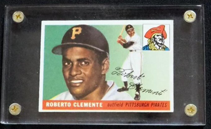 TheSlidingBilly's tweet photo. So the Roberto Clemente card is real, I looked at it zoomed in and checked the print style, as well as did a flashlight test, both passed. What would someone give for it ungraded? https://t.co/RQuR1Ay08U