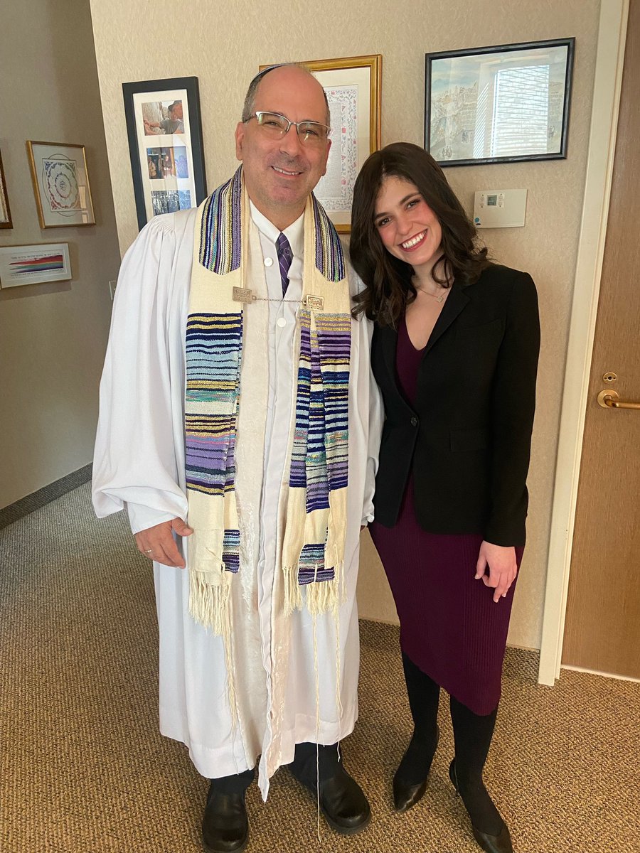 MorganTrau's tweet photo. I hope everyone had a nice #YomKippur!

I am so appreciative to have been part of Anshe Chesed Fairmount Temple’s observance. Glad I could share and answer questions about what goes on at the Statehouse! 💜 https://t.co/oG68YWoFAw