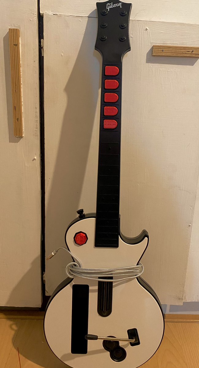 amp_mods's tweet photo. White-red full mod wiitar! ⚪️🔴 https://t.co/ErRauxpaR8