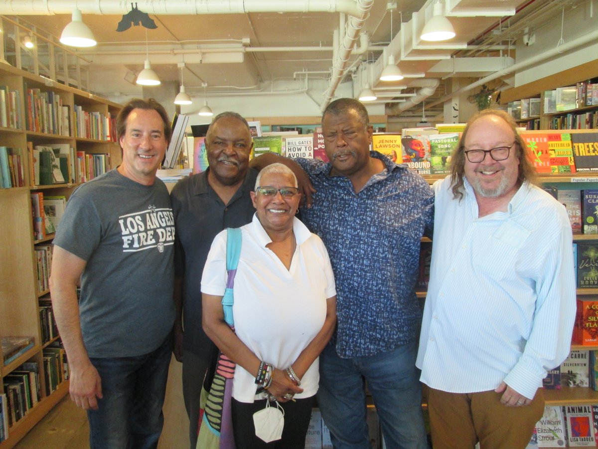 nikolascharles_'s tweet photo. We had a great time at @villagewellcc in Culver City discussing @SCentralNoir with the most amazing group of #writers and #readers. Thanks to Jen and Tom for hosting and @tsrichardson and @SoCalMWA members for attending! @Pennscribe1 @lfondation @AkashicBooks https://t.co/AeOsYH5U9z