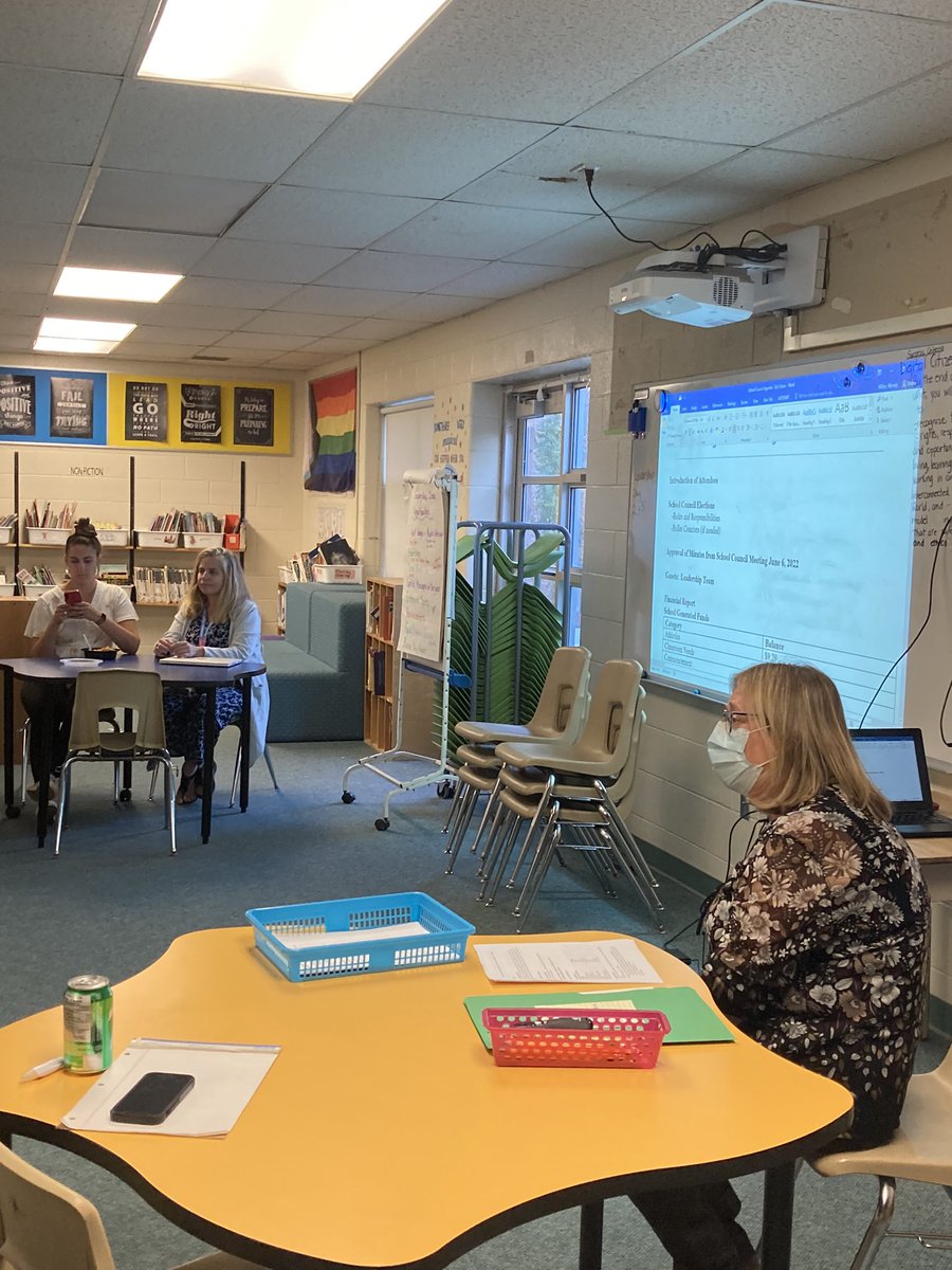 LibWhd's tweet photo. We had our first Parent Council meeting of the 2022-2023 school year @WHDayES   Thank you to the parents, staff and leadership team même vers who come out tonight. We are excited for all the upcoming events for the year! https://t.co/2iJgs3T8go