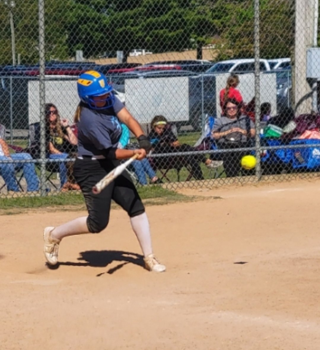 KnightKnationMW's tweet photo. Knights Knation 16u Midwest Softball-Schott went 4-1 taking home 2nd Place! Jaelyn Holbrook batted .929 for the tournament! Lexie Ramey &amp; Katie Schott hit home runs! Bailey Owens notched 2 Wins, with Jaelyn Holbrook and Xandria Cable getting a Win! @kksoftball4L @knightknation4L https://t.co/8ZYOifBCo5