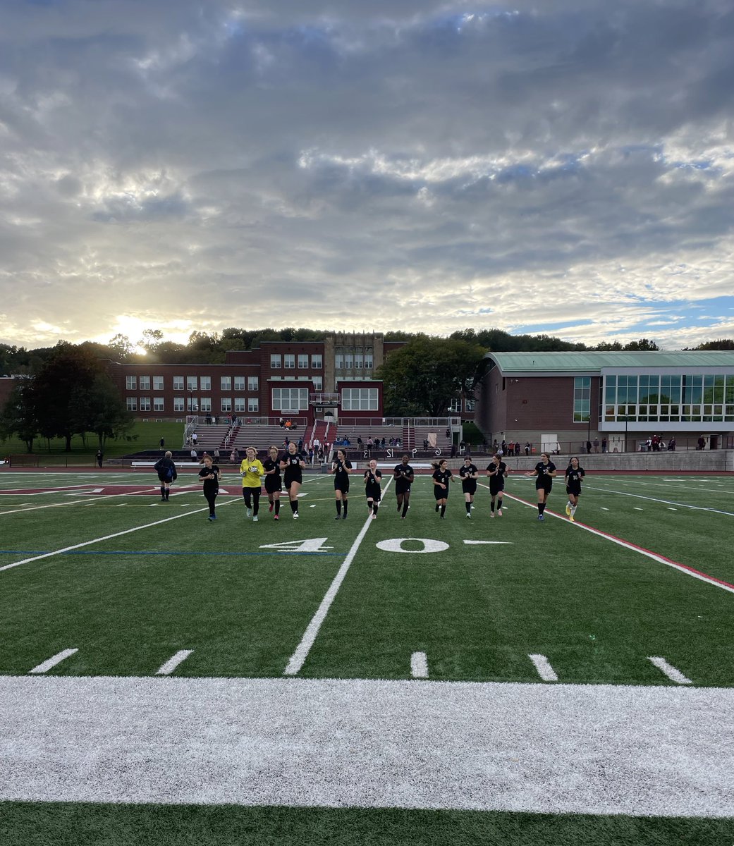 MrsFord2525's tweet photo. Modified girls get another win tonight 2-1 over Coxsackie. That makes us 4-0. Way to go ladies! @VlietWareing @GreenIslandUFSD @MrFord4242 https://t.co/yXfB083Wpu
