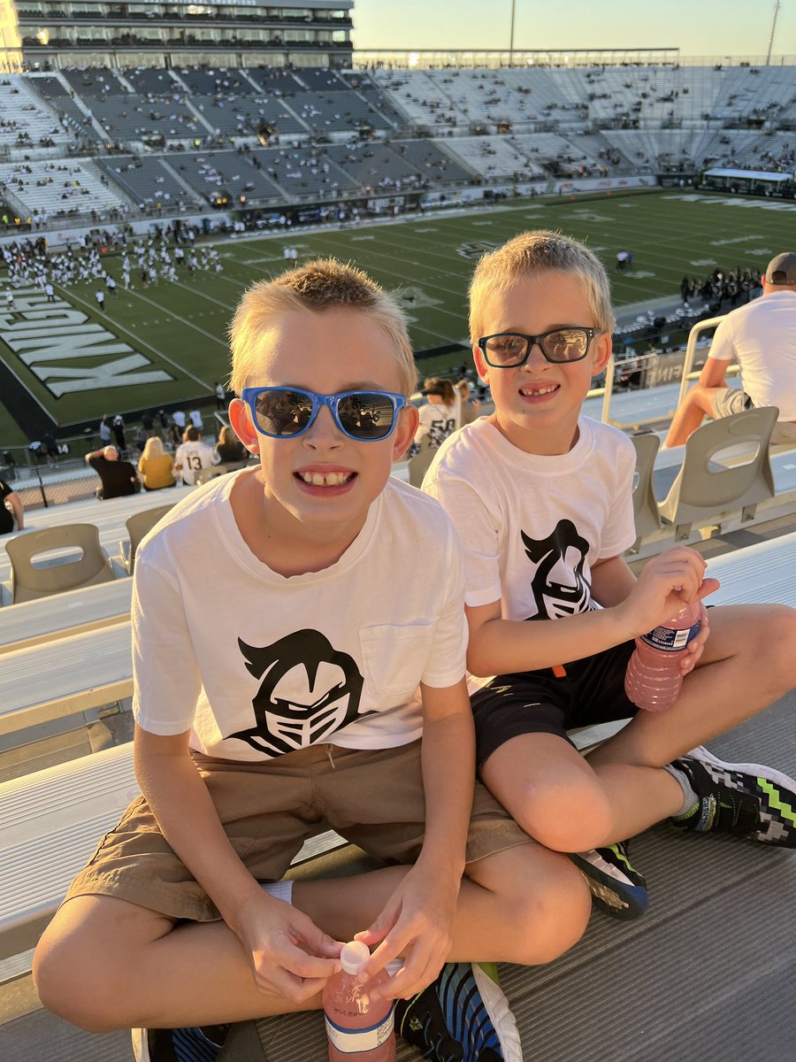 Slynch223's tweet photo. First UCF game for these Future Knights #ucf #ucffootball #ucfknights #knights #tagucf https://t.co/CtjRxEk1NR
