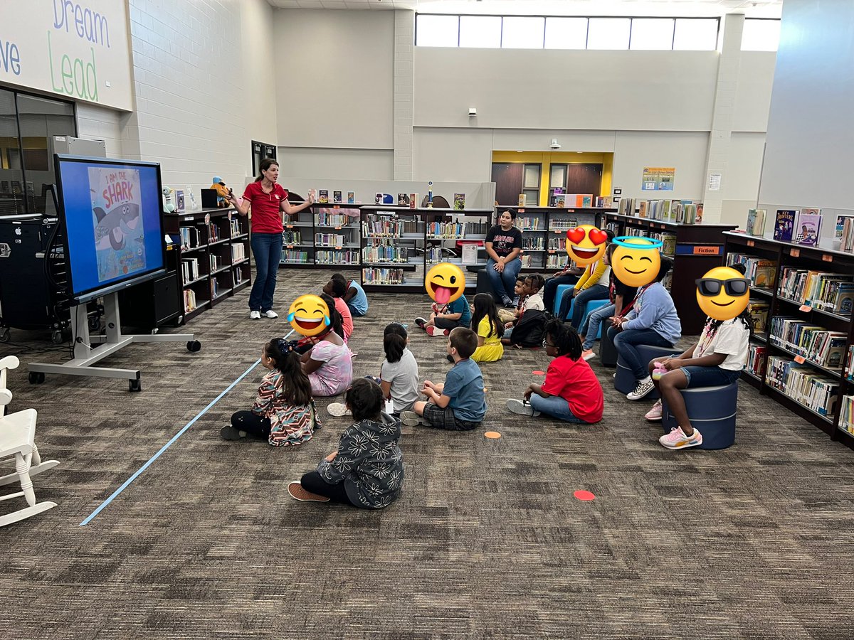 k_secrest2516's tweet photo. I love seeing @MrsYeppez in action!!! What a neat idea- students can cash in SOAR bucks to sit on special seats at library! They are so excited about their special privilege! @FranconeElem @FranconeLibrary #falconssoar #bestlibrarian #pbis #buildingaloveforreading https://t.co/OyyvxlEyf5