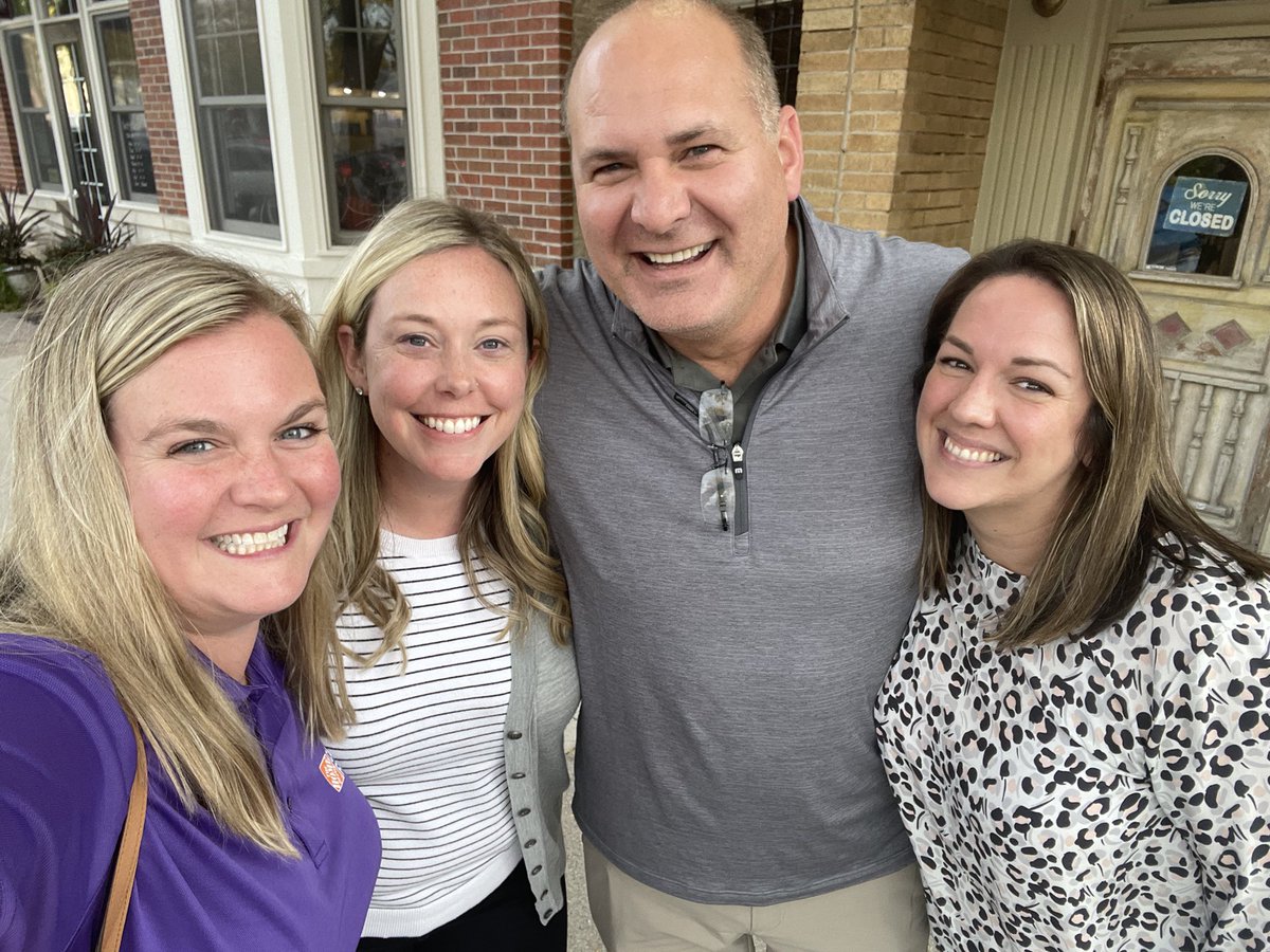 Carly Westcott tweet media