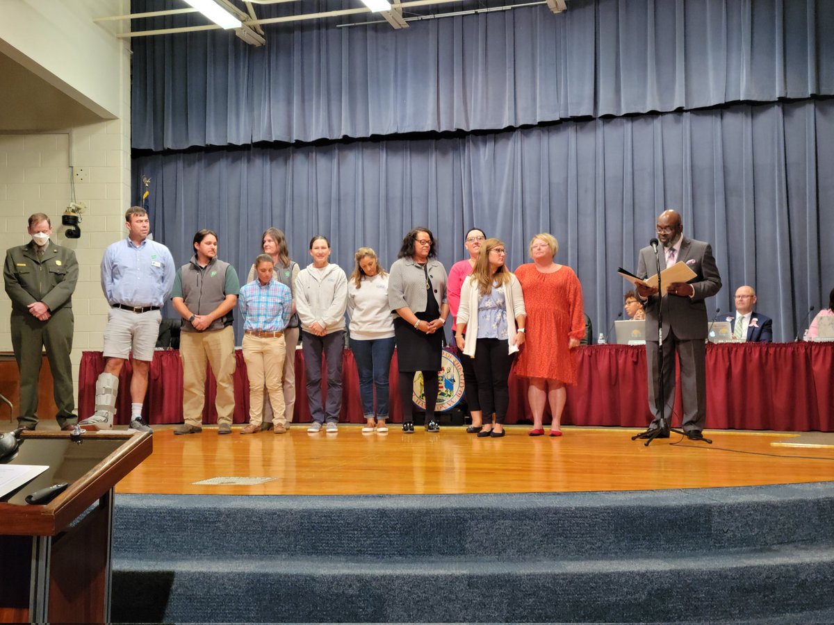 awsumeducator's tweet image. What a great night for the Barron Village! @barronknights Greatness from the small to the tall! We LOVED watching you shine at tonight&apos;s School Board Meeting ❤️ @LWyattHCS, @mrsclements2u  #weareHCS