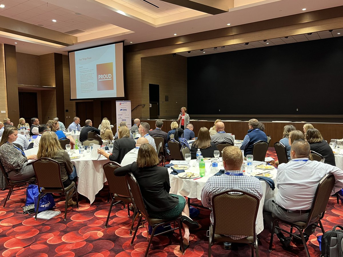 LeadershipIowa's tweet photo. @Mike4ABI (LI ‘90-91) welcomes #LI41 on behalf of the @IowaABI Board of Directors, and @ABIFoundationIA Chair Kim Butler Hegedus (LI ‘13-14) greets #LI41 on behalf of board/committee members involved in the continuum of statewide leadership programs. https://t.co/ZH76ncI7x4