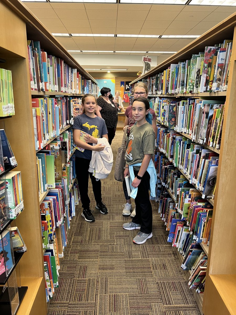 MrsNorrisclass's tweet photo. Great day for walking trip to the Dexter library!@DexterLibrary https://t.co/gQSnfLKrUc