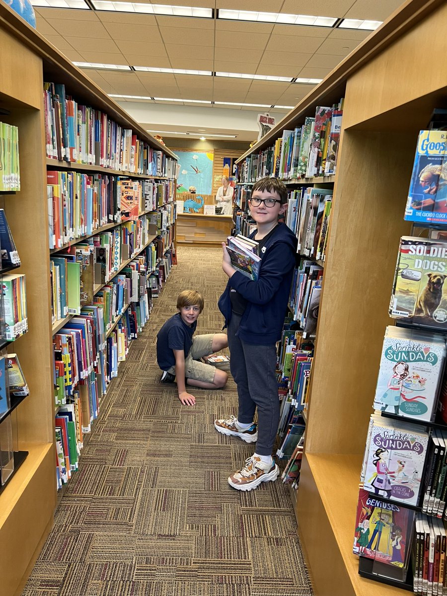 MrsNorrisclass's tweet photo. Great day for walking trip to the Dexter library!@DexterLibrary https://t.co/gQSnfLKrUc