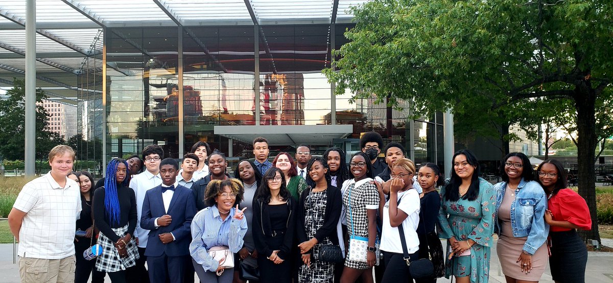 CAMS Music Boss (@camsmusicboss) on Twitter photo Thank You Dallas Opera, Dallas College, and Cedar Hill ISD for an evening of Verdi's RIGOLETTO. Partnerships do work when everyone is committed. Go Longhorns! Thank You Dallas Opera, Dallas College, and Cedar Hill ISD for an evening of Verdi's RIGOLETTO. Partnerships do work when everyone is committed. Go Longhorns!