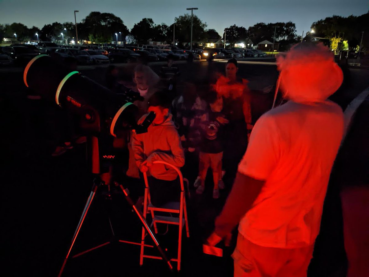 smurphyscience's tweet photo. AMS Astronomy Night made its appearance again for our 9th year! So heartwarming to see 250+ people (students/families, staff, &amp; community members) enjoying our event after a 2 year hiatus. Many thanks to @NorthwestAstro who help make this event possible each year. #62learns https://t.co/SxDX06lDVX