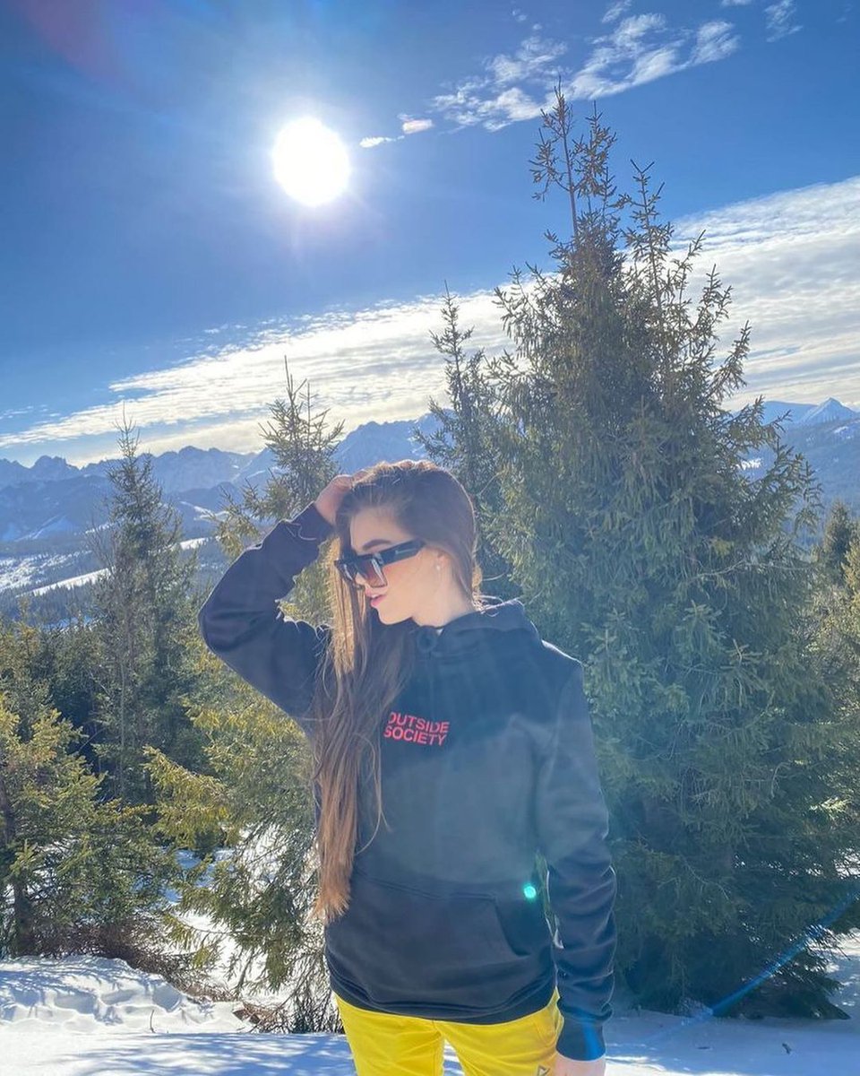 Time flies so fast, and it will soon be the winter of this year. This year's expectations are half completed, and the remaining time needs to continue to work.