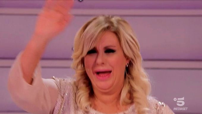 _inchesenso's tweet photo. Appena se ne è andato Daniele hanno rimesso la regia loro più pieni di noi
#donnalisi https://t.co/9TMzJForNa