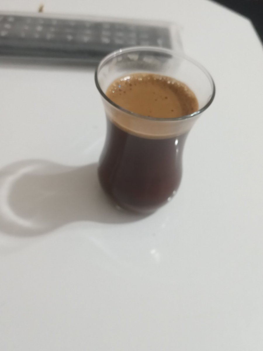 Seni düşünmekten  uyku girmiyor gözüme