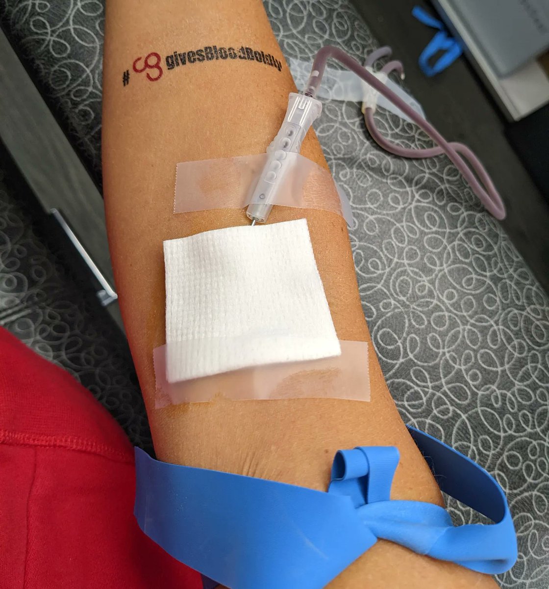 Alison_James's tweet photo. Another blood donation down, which means my blood will help 3 people. Isn't that amazing? I try to donate every 8 weeks, so up to 18 people will benefit each year.
#cggivesbloodboldly https://t.co/oYlaGeAA16