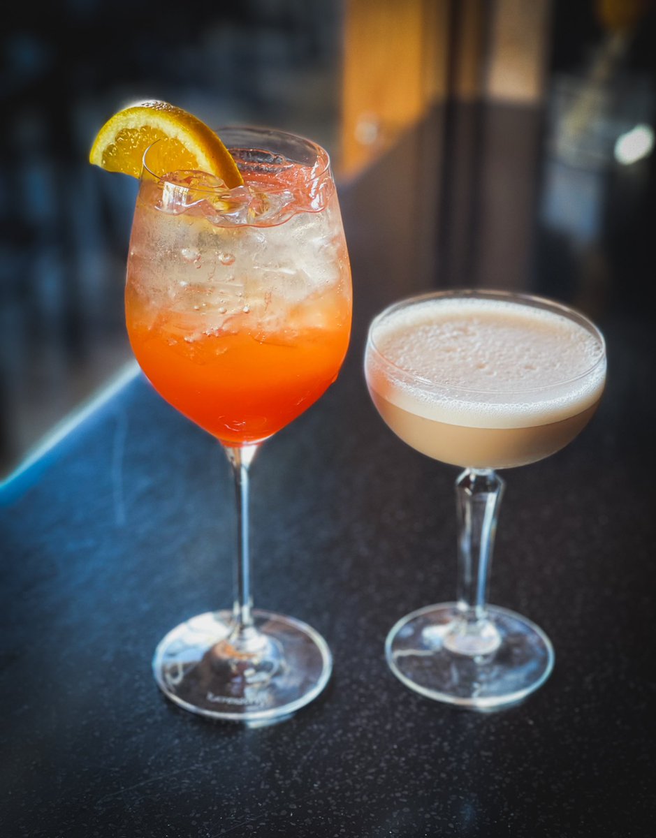 New fall cocktail and food menu! 🍂🥃 You’ll see favorite drinks like the Pyrus, plus new cocktails like an Apricot Spritz and Mountain Fog. New on the food menu are salmon steak, scallops and an amazing McCafferty Ranch Denver steak from Central Ave Meats.
Stop downtown tonight!