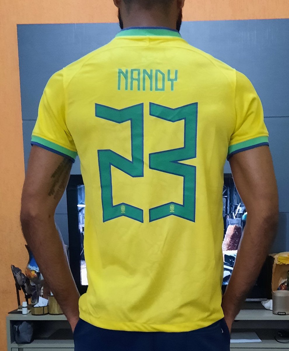 Hrdviana's tweet photo. Chegou as camisas da @Horto7imports muito obrigado a @strangernero qualidade confirmada https://t.co/bMDoYVMGq7