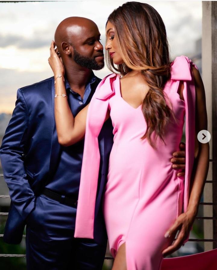 9 years 
108 months 
469 weeks which equals
3285 days (and nights) 
78,840 hours 
WHICH IS 
4 MILLION seven hundred and 
thirty thousand, four hundred minutes 
…𝙖𝙣𝙙 𝙬𝙚’𝙫𝙚 𝙤𝙣𝙡𝙮 𝙟𝙪𝙨𝙩 𝙗𝙚𝙜𝙪𝙣. 
#LLLove #teamBrice #happyanniversary 
#lifetimetogo #ourlovestory #L9