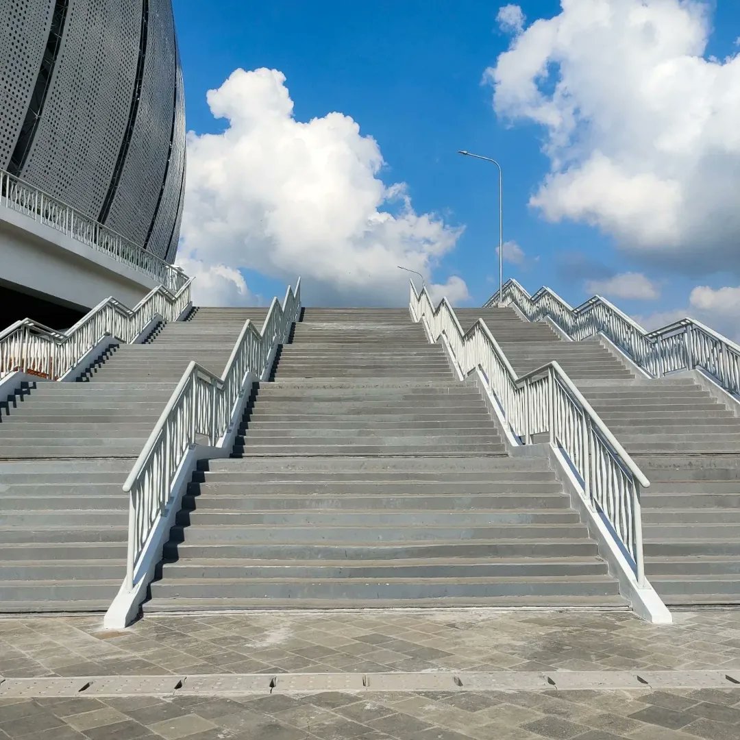 jktintstd's tweet photo. @Miduk17 Izin meluruskan,tdk benar AKSES masuk&amp;keluar JIS hanya 1, ramp barat.
Akses JIS ada:
A&amp;B= ramp timur dan barat yg lebarnya 30 meter
cdef= tangga pintu keluar https://t.co/BGolWK4X6r