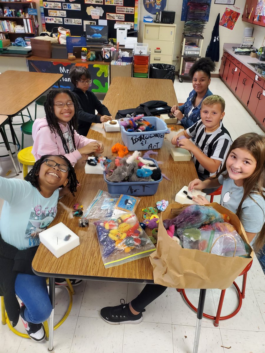 6th Grade loves needle felting! <a href="/BrodnickiSchool/">Brodnicki School</a> <a href="/ISD109/">Indian Springs 109</a> #d109pride #artclassrocks