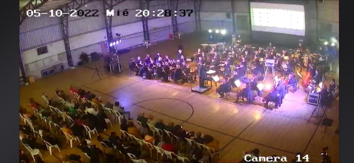 Banda_Sinfonica's tweet photo. Asi se vivió 🎮 GAMER SINFÓNICO 🎮 en el  Gimnasio Sayago , continuando nuestra gira barrial con 🎟️libre y gratuita.
Próximo concierto:
🗓️ Viernes 7 de octubre - 20 horas.
📍 Plaza de Deportes N° 7 - Camino Castro S/N, Esq Av Agraciada - @municipio_a
@IMcultura https://t.co/LiqoGy4a7H