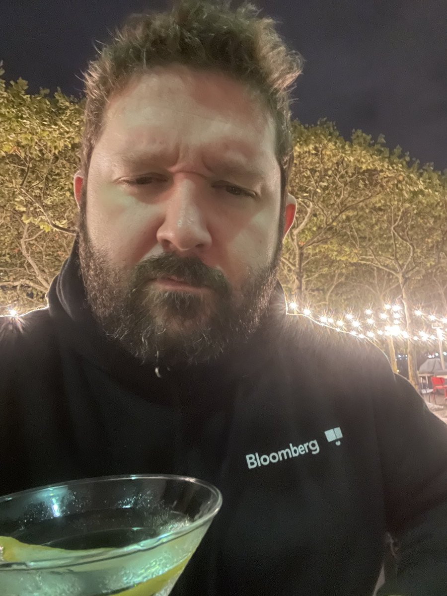 Alex Thorn tweet media