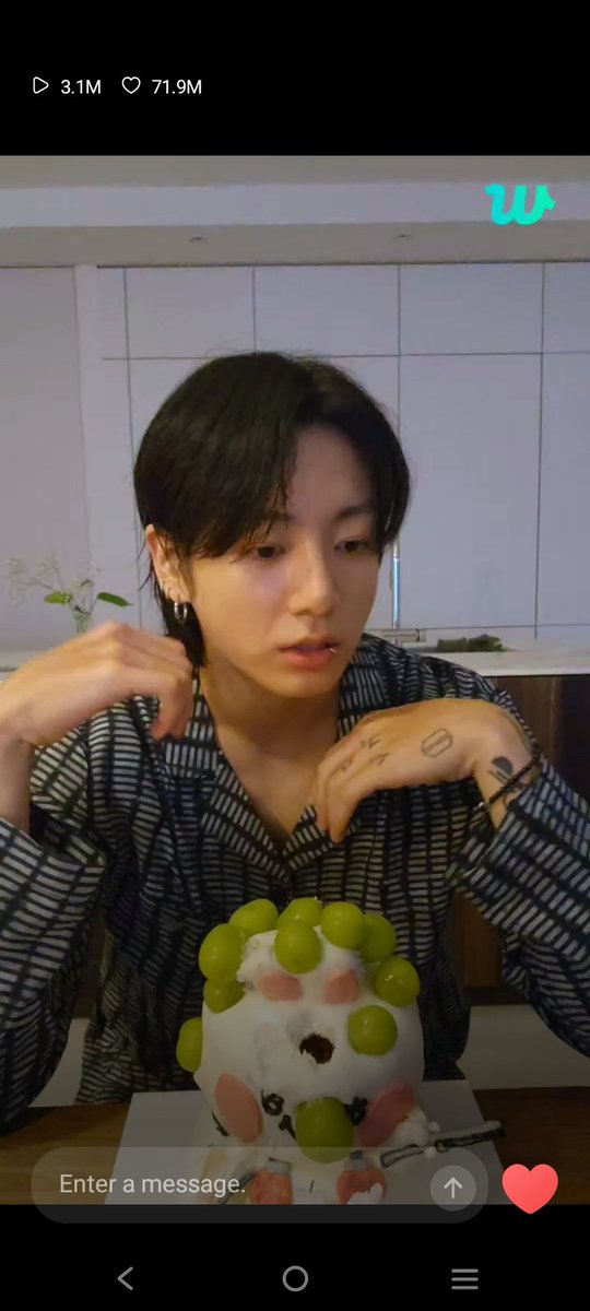 Jklm23A's tweet photo. คิดถึงค้าบบ💜JK https://t.co/4TZbc8OAxK