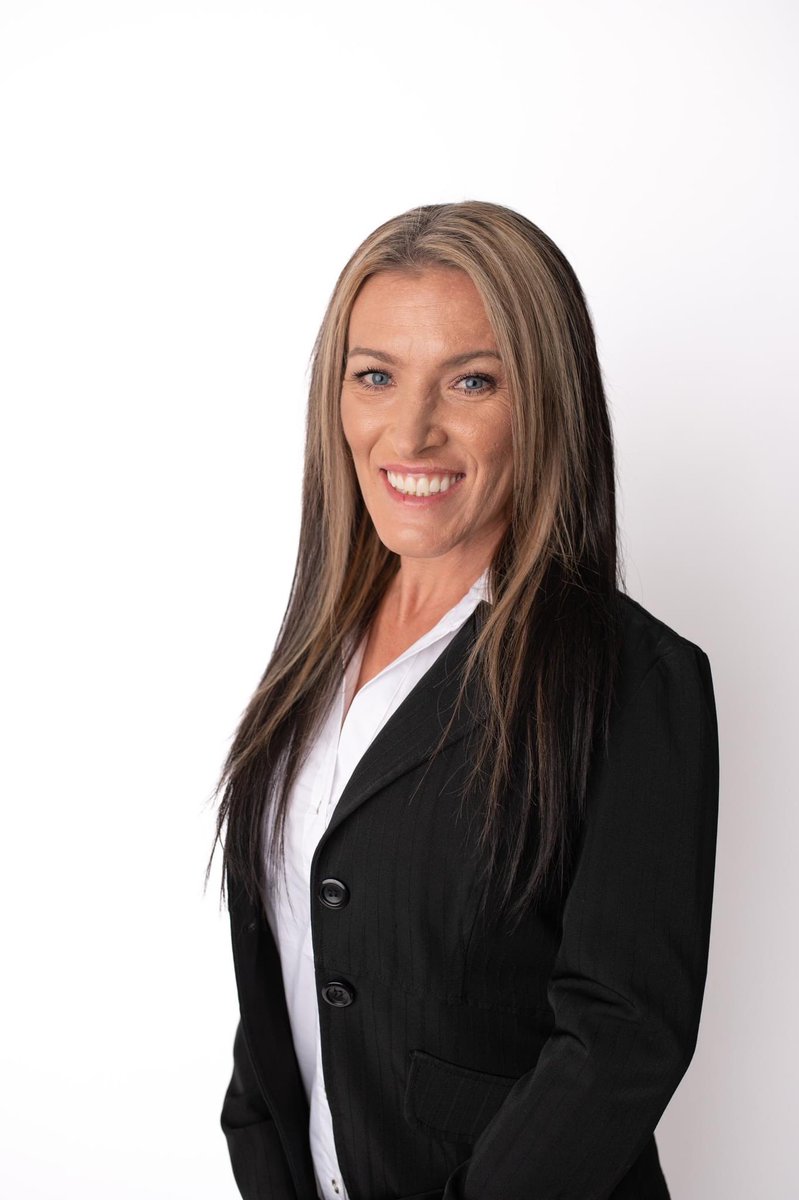 LCREGColorado's tweet image. We want to give a warm welcome to our new Associate Broker, Tiffany Degenhart!