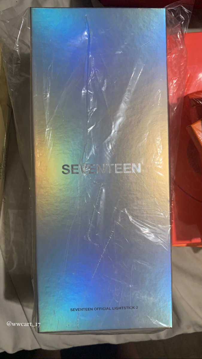wwcart_17's tweet photo. wts 🇵🇭 lfb • help rt!

svt carat bong ver. 2 [onhand &amp; sealed)
╰ can do meet up sa moa or sdd 

🛒 : php 2,350 

mop: gcash or bdo
📍 : mm, marikina
🏷 seventeen svt caratbong ver2 https://t.co/m5kenq8AsK