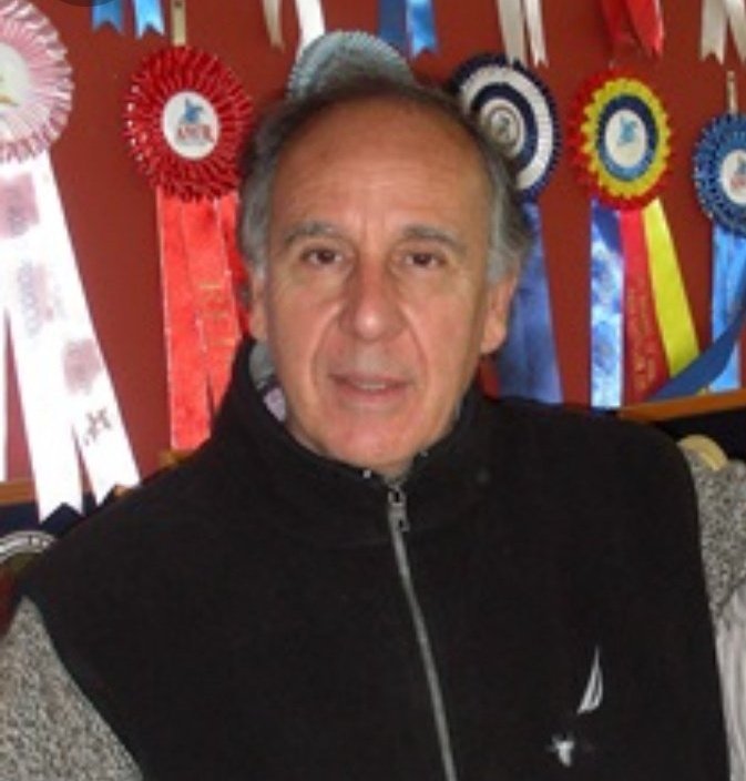 El 01/09/2022 la Corte de Santiago prohibió a Gastón May Boullon comunicarse con la actriz Daniela Ramírez por reiteradas actos de acoso sexual.

Por algún extraño motivo los medios no difunde su nombre, su rostro, que trabaja en el agro y que defiende el rodeo y "tradiciones".