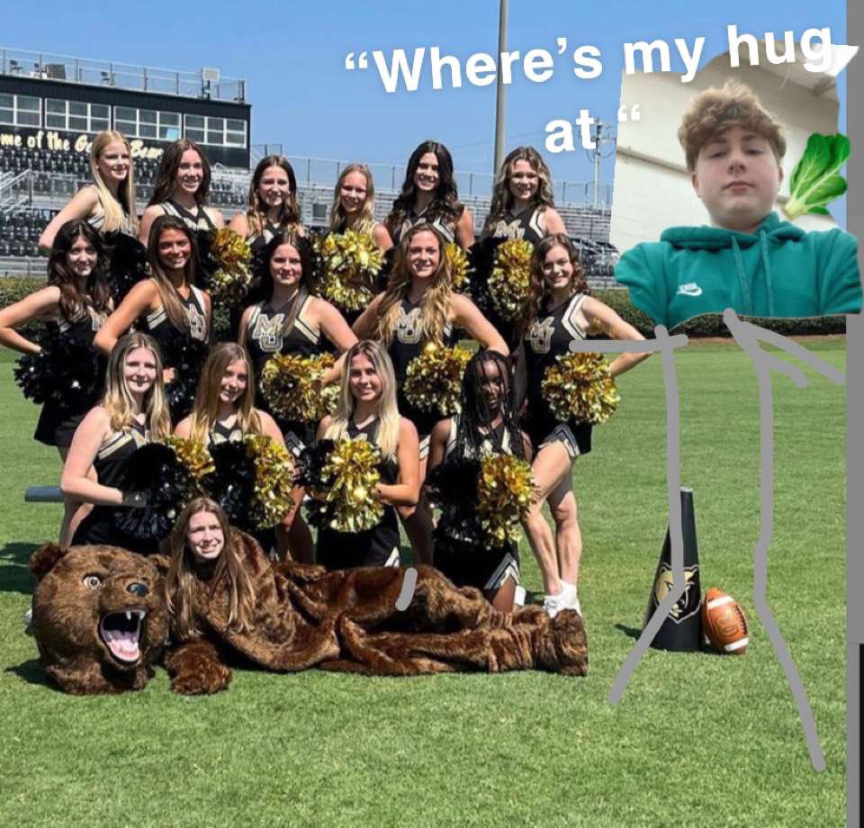 BarstoolTheLair's tweet photo. Let’s take bets … Cale getting a hug or mj winning tmr #watchyourfeet #overunder @BarstoolMj https://t.co/SoNx3H8xR4