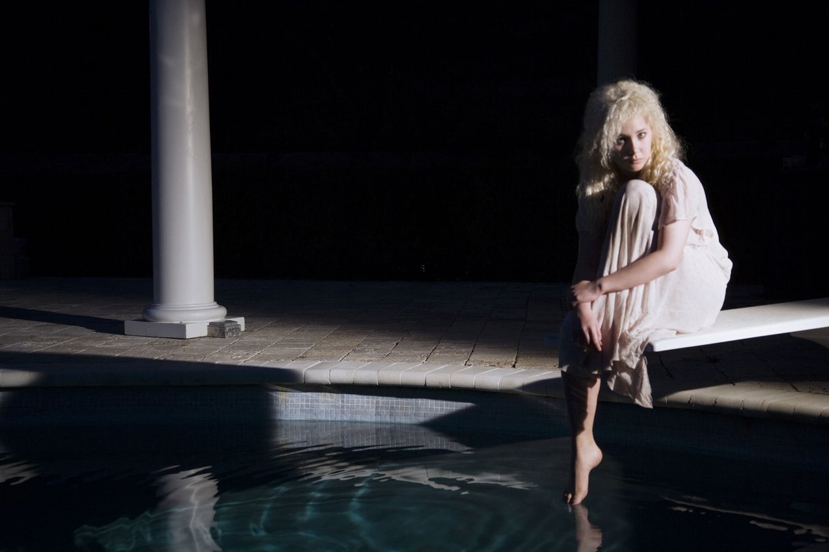 BACUK_'s tweet photo. #JunoTemple
2008 Photoshoot
#TylerShields #SelfAssignment https://t.co/NeIxi268qK