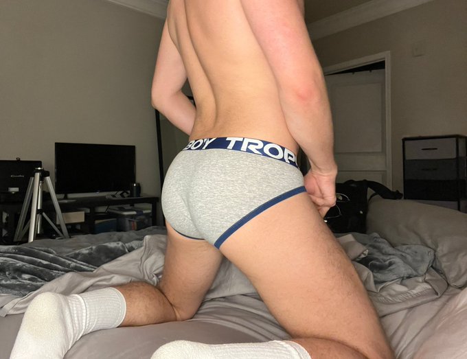 🤲 my ass https://t.co/JkGOj4rwGN