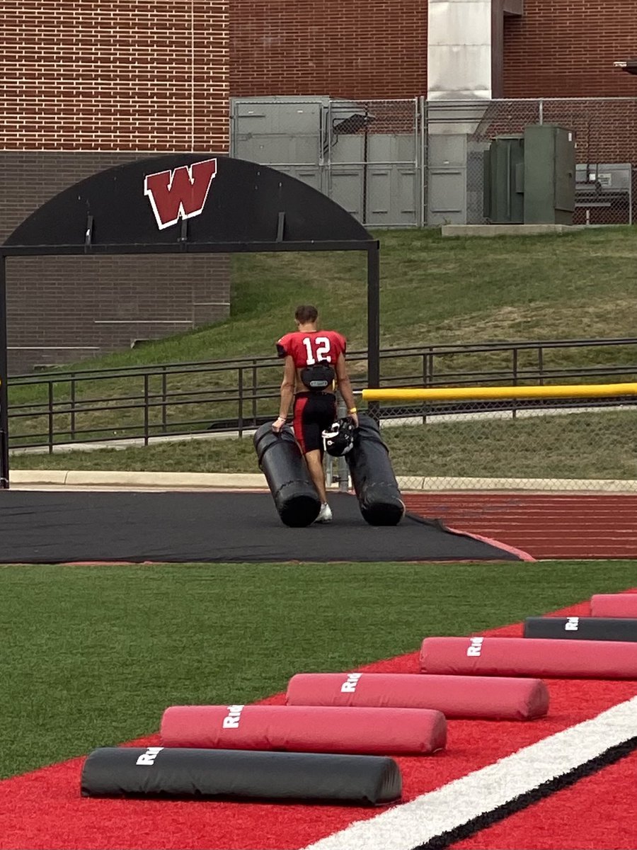 I usually don’t do this type of thing but thought this was pretty cool.  After practice every night, our freshmen are responsible for putting the bags away. Our D1 full ride future Hawkeye, Derek Weisskopf, isn’t above giving those young guys a hand doing the dirty work. Leader.