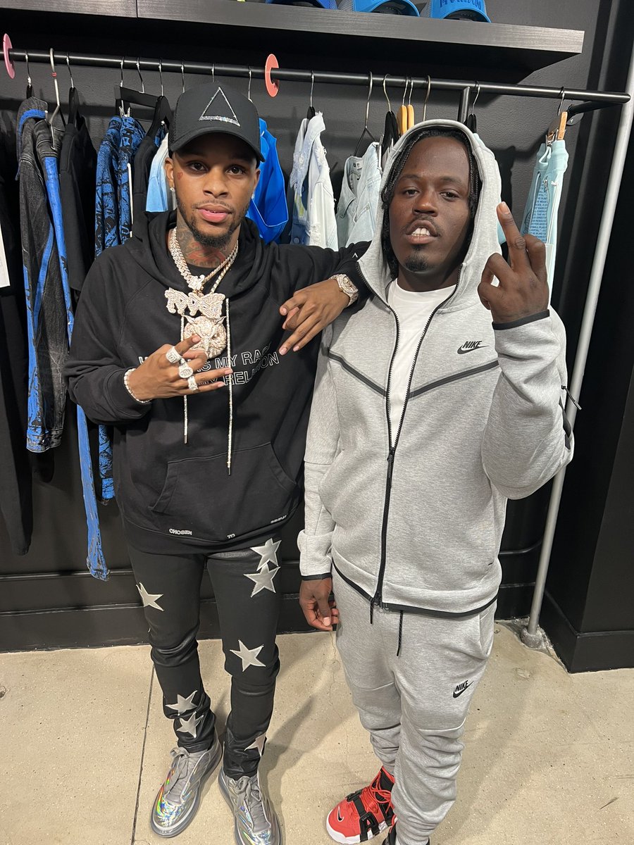 SlumlordTrill's tweet photo. Boys don’t cry https://t.co/kNqJNG65Fm