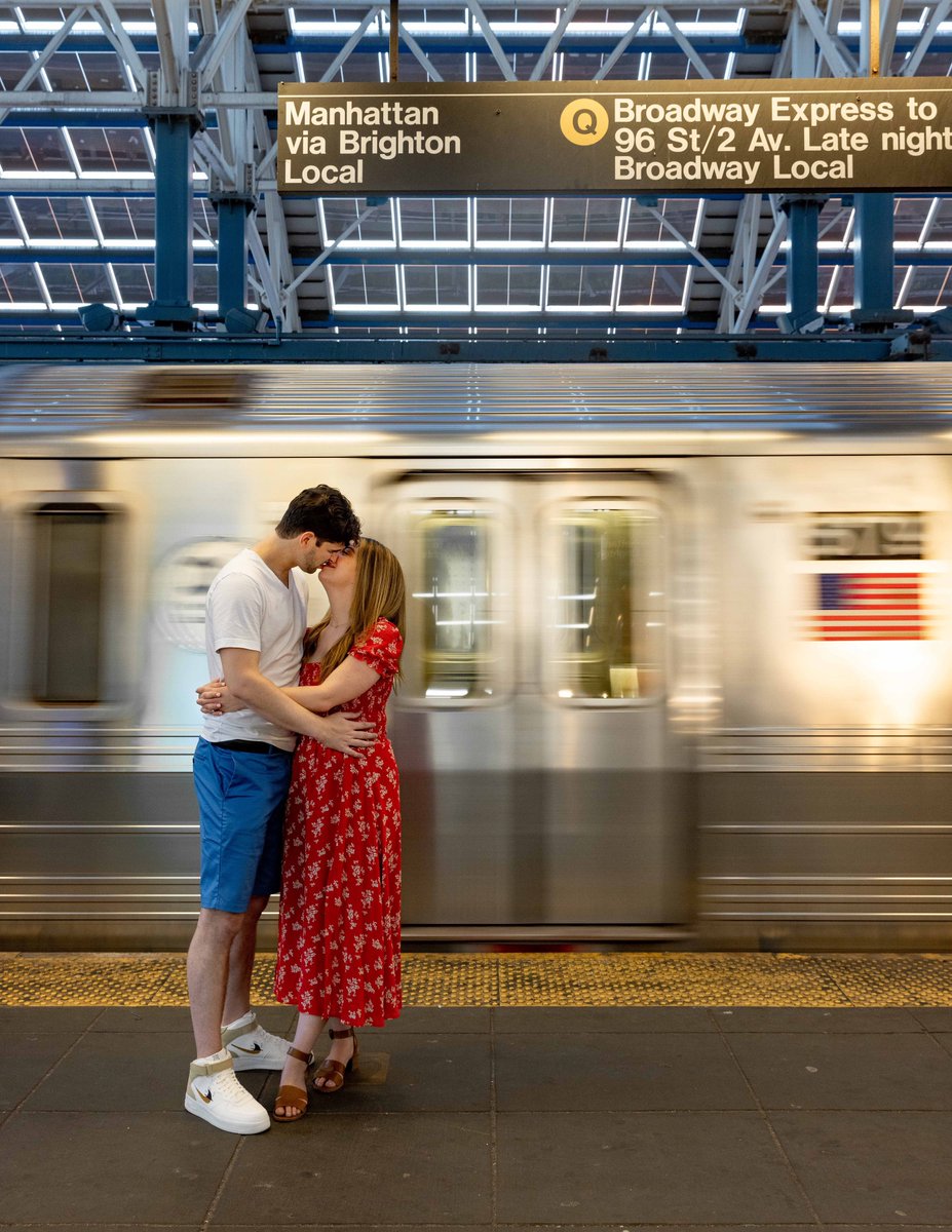 MylesEhrlich's tweet photo. 🎶 When life becomes distressin’, who will I be S.O.S.-in’? (If you’re having trouble guessin’, here’s a clue.) 🎶
💍: @agoldberg323 10.8.23 
📸: @JMcCallumPhoto https://t.co/QYMmEsKgA3