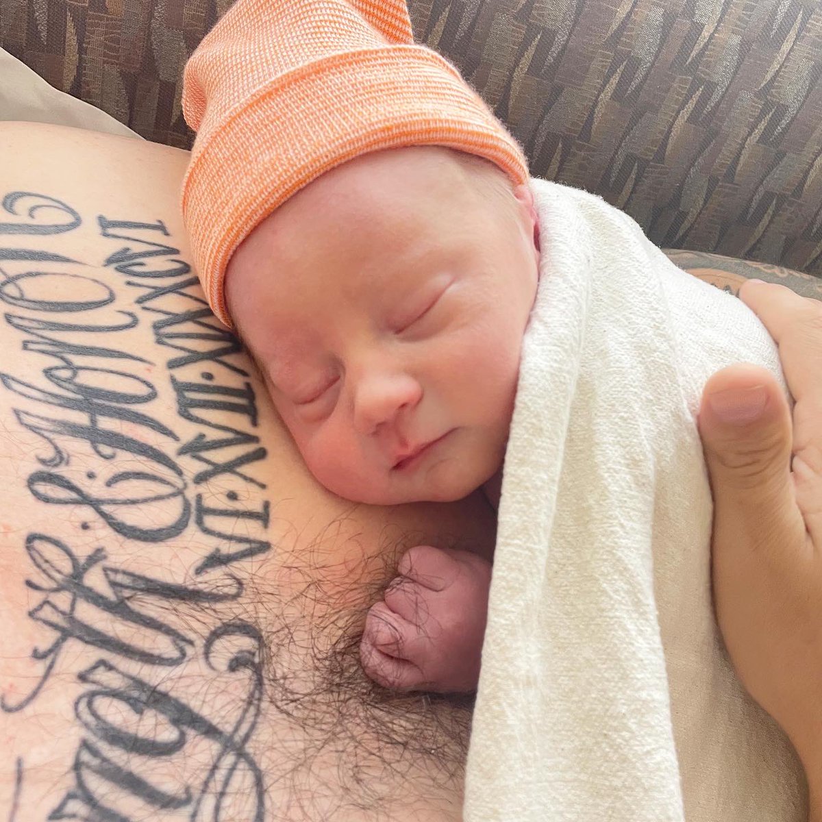 CoachSkelly1's tweet photo. DJ Lee Skelton💙  welcome to the world son!

Born 10-4-2022
6lbs 7oz 19” https://t.co/TgzzaOjZA4