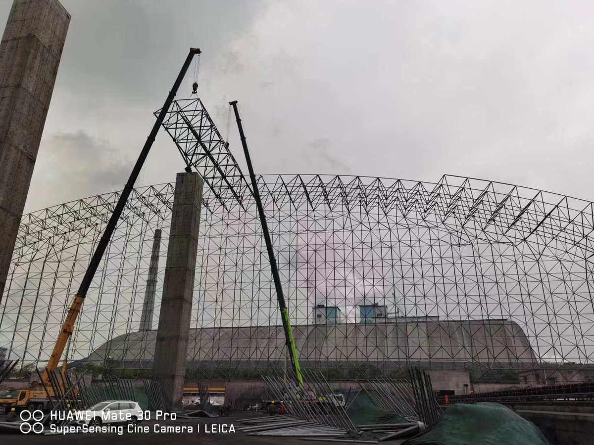 Puyesteel's tweet photo. This is Xuzhou Puye Engineering Co., LTD., our latest coal shed project, which belongs to the space frame, in China we call the space frame is also called the grid structure. The spatial framework is stable. Compared with traditional architecture, https://t.co/dR7kAVMlkx