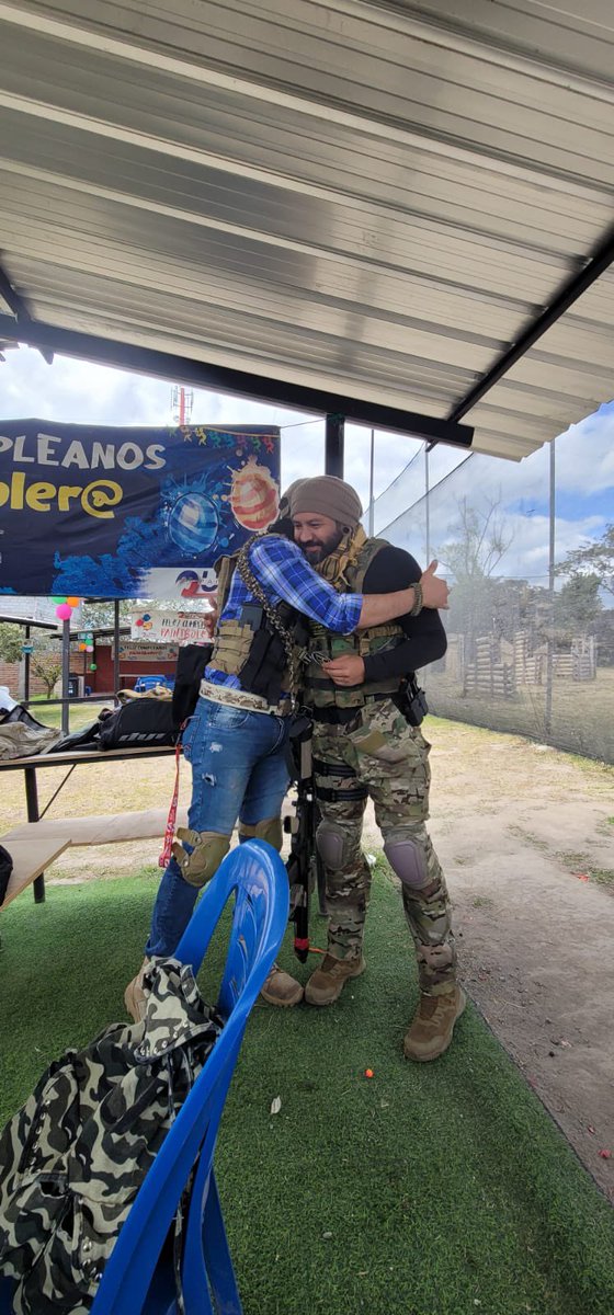 majingasxetto's tweet photo. El ascenso!!!! 🫡 😎 cuando algo te apasiona, sencillamente lo disfrutas sin reproches!!!
"From a place you will not see, comes a sound you will not hear."
#HH4LIFE
#paintballecuador
#paintballquito
#paintballmislim https://t.co/83vFT6iY9y